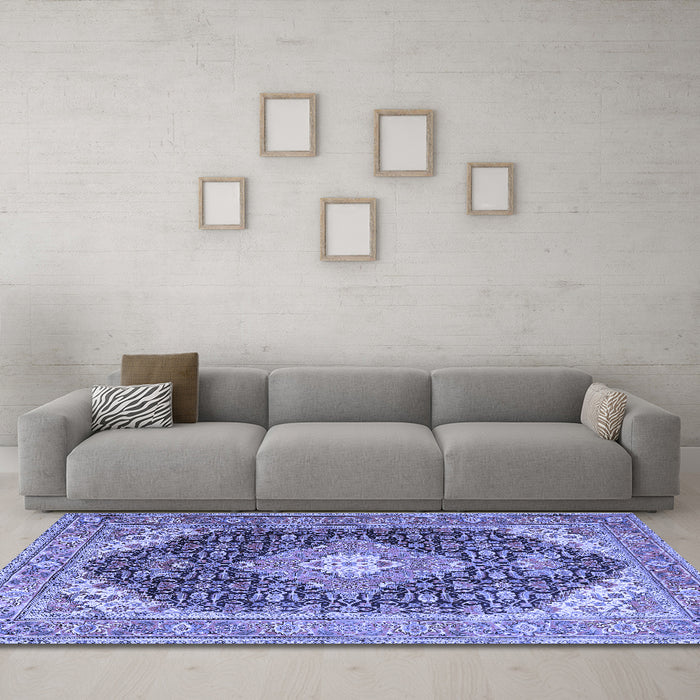 Machine Washable Medallion Blue Traditional Rug in a Living Room, wshtr4182blu