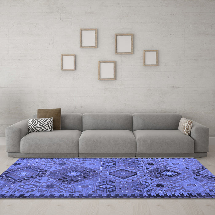 Machine Washable Persian Blue Traditional Rug in a Living Room, wshtr4188blu