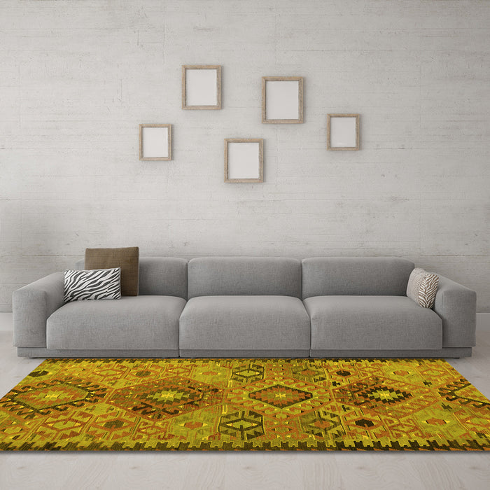 Machine Washable Persian Yellow Traditional Rug in a Living Room, wshtr4188yw