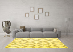 Machine Washable Persian Yellow Traditional Rug in a Living Room, wshtr4190yw