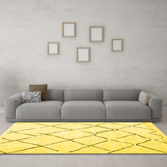 Machine Washable Persian Yellow Traditional Rug in a Living Room, wshtr4191yw