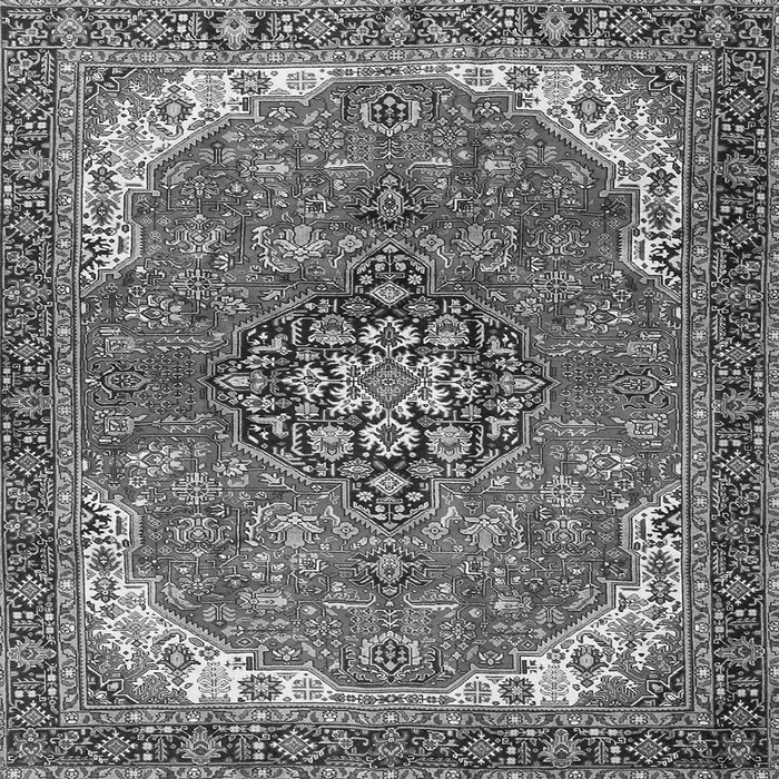 Serging Thickness of Medallion Gray Traditional Rug, tr4199gry