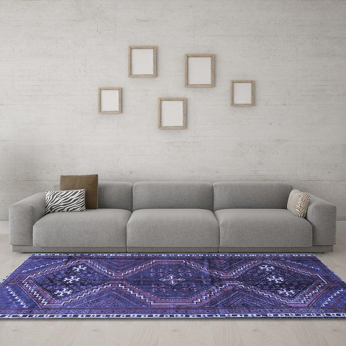 Machine Washable Persian Blue Traditional Rug in a Living Room, wshtr4201blu