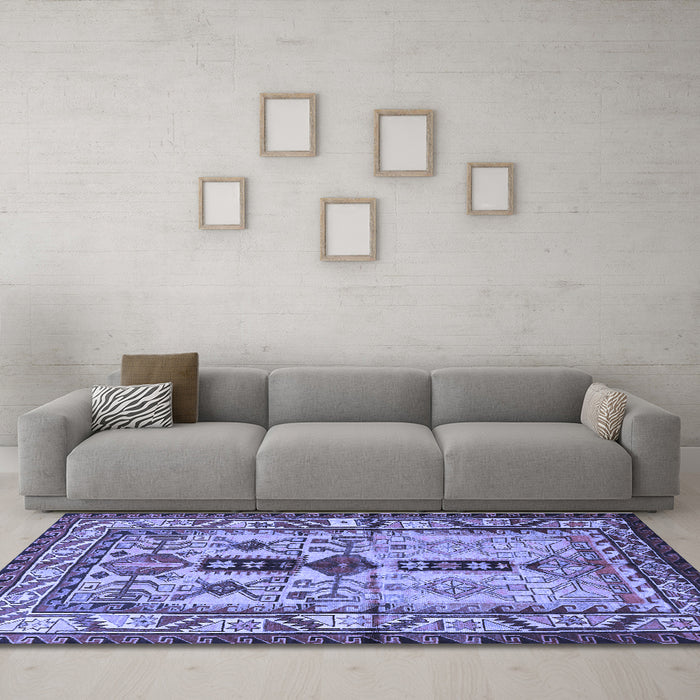Machine Washable Persian Blue Traditional Rug in a Living Room, wshtr4202blu