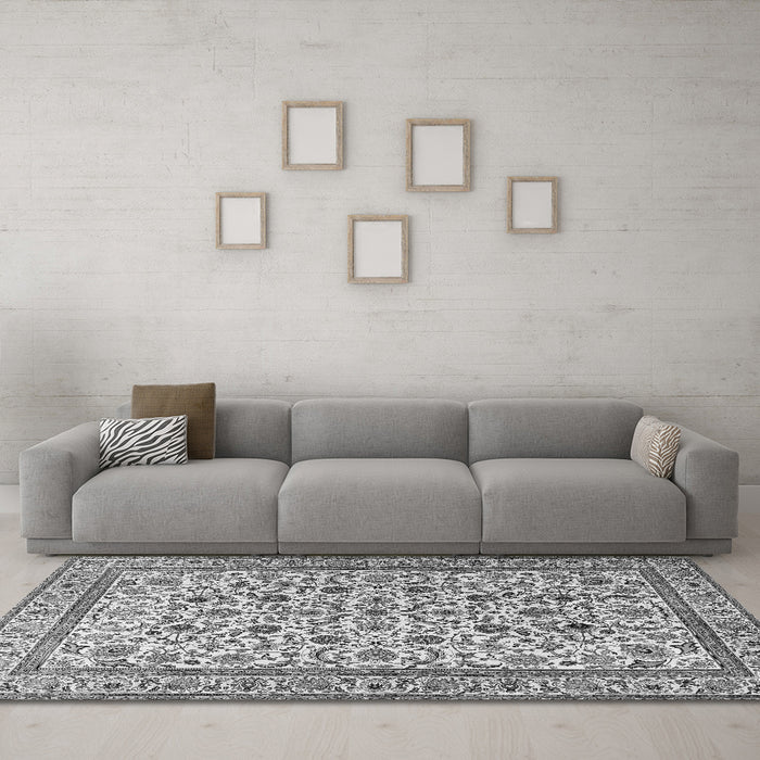 Machine Washable Persian Gray Traditional Rug in a Living Room,, wshtr4209gry