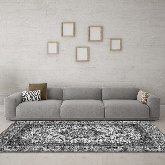 Machine Washable Medallion Gray Traditional Rug in a Living Room,, wshtr420gry