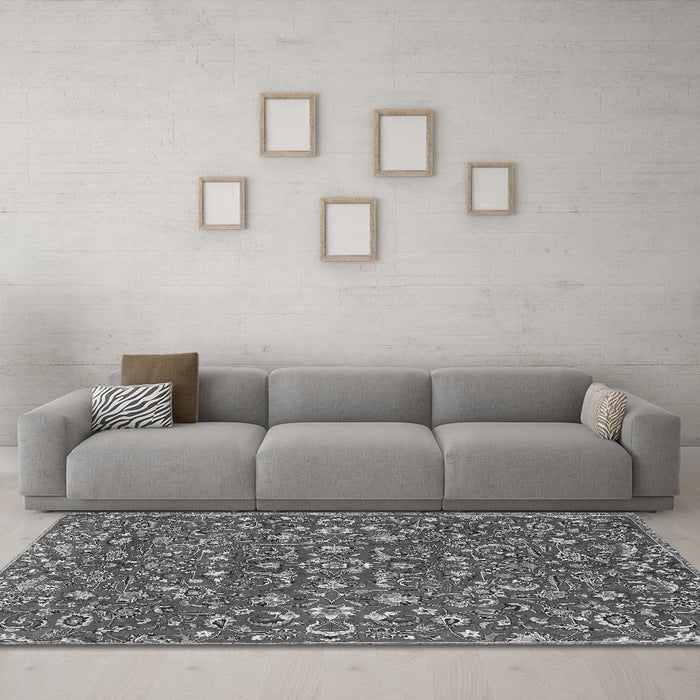 Machine Washable Persian Gray Traditional Rug in a Living Room,, wshtr4210gry
