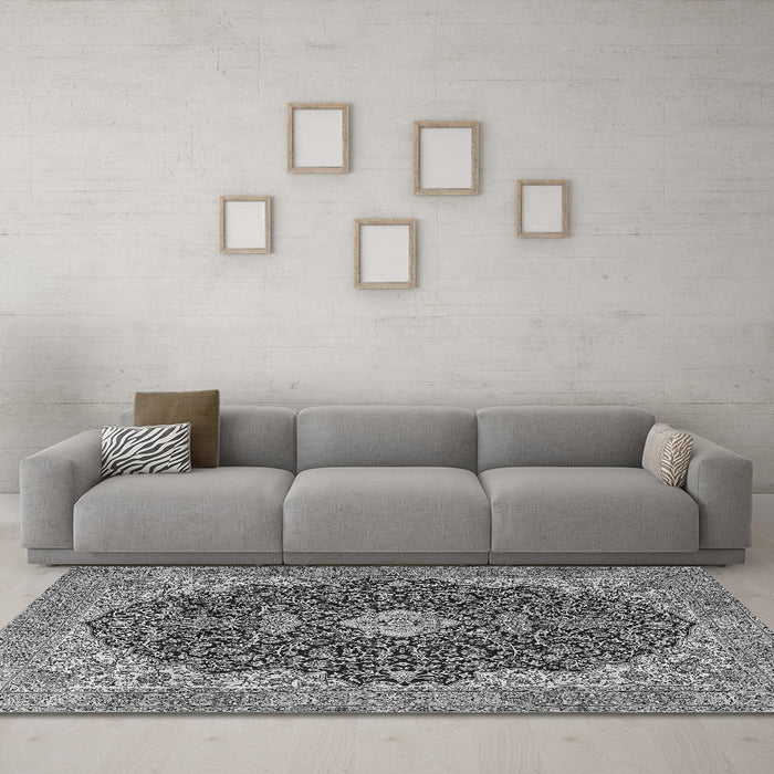 Machine Washable Persian Gray Traditional Rug in a Living Room,, wshtr4214gry