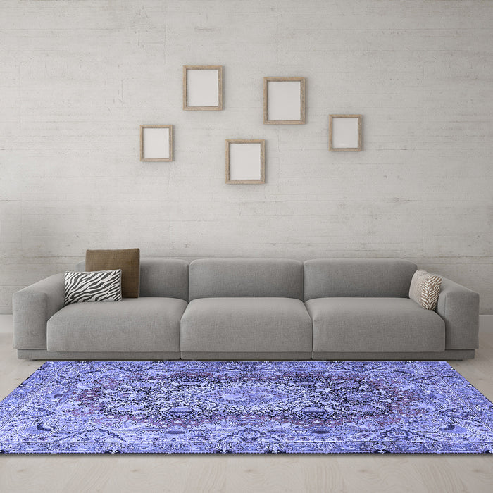 Machine Washable Persian Blue Traditional Rug in a Living Room, wshtr4215blu