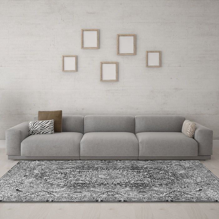 Machine Washable Persian Gray Traditional Rug in a Living Room,, wshtr4215gry