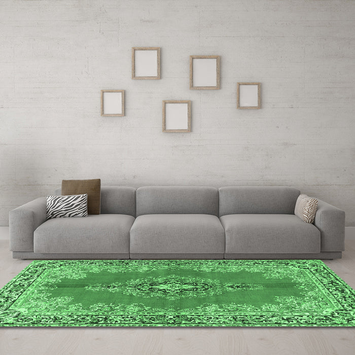 Machine Washable Persian Emerald Green Traditional Area Rugs in a Living Room,, wshtr4223emgrn