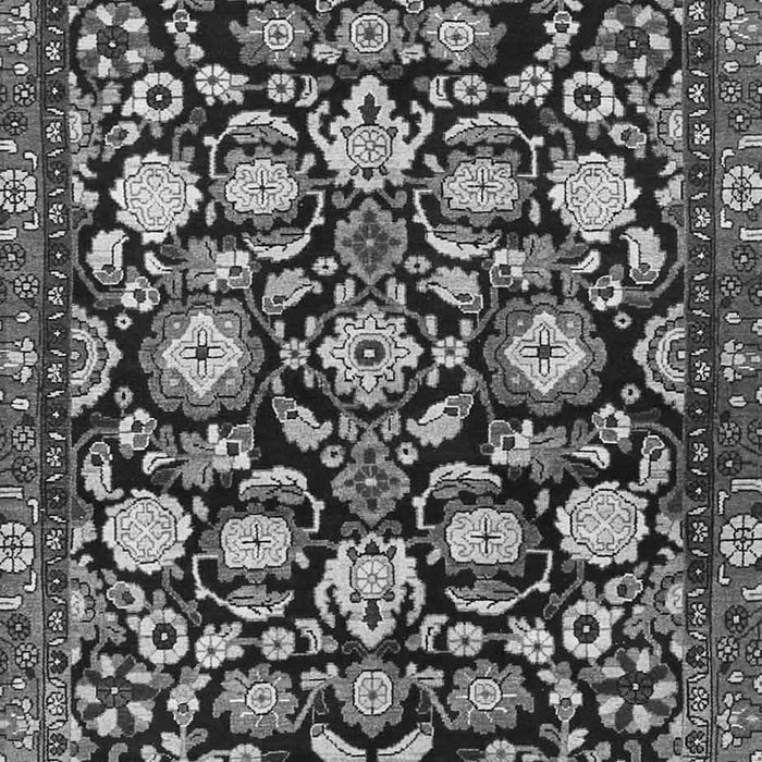 Serging Thickness of Machine Washable Persian Gray Traditional Rug, wshtr4224gry