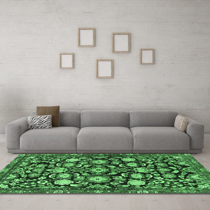 Machine Washable Persian Emerald Green Traditional Area Rugs in a Living Room,, wshtr4224emgrn