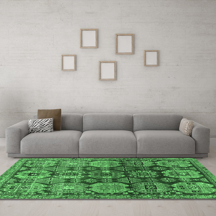 Machine Washable Persian Emerald Green Traditional Area Rugs in a Living Room,, wshtr4226emgrn