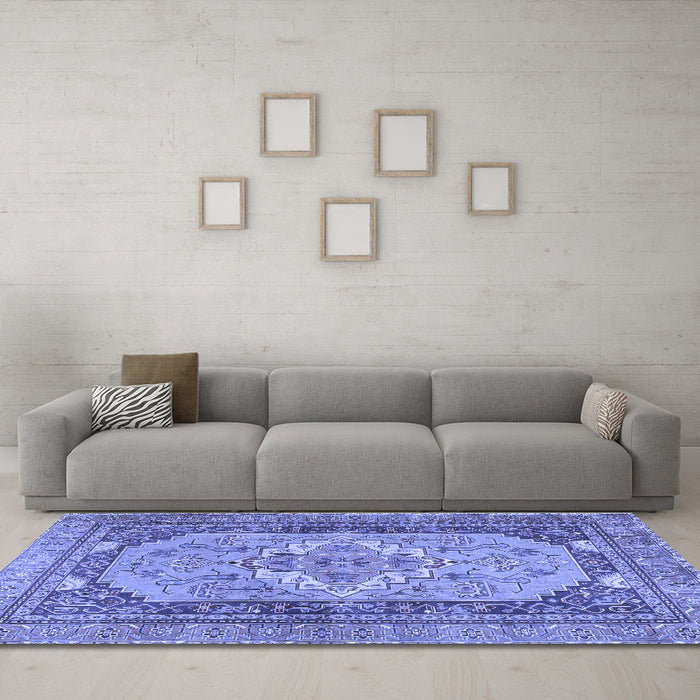 Machine Washable Persian Blue Traditional Rug in a Living Room, wshtr4233blu