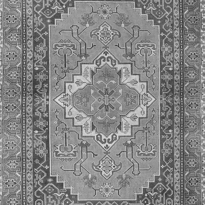 Serging Thickness of Machine Washable Persian Gray Traditional Rug, wshtr4233gry