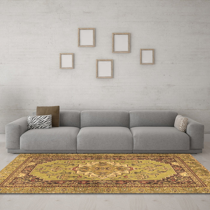 Machine Washable Persian Brown Traditional Rug in a Living Room,, wshtr4233brn