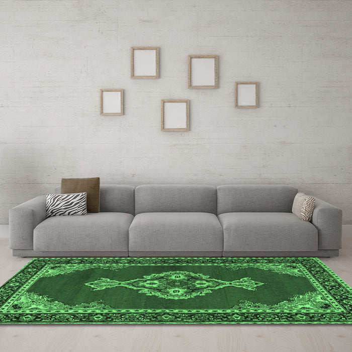 Machine Washable Persian Emerald Green Traditional Area Rugs in a Living Room,, wshtr4234emgrn