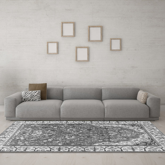 Machine Washable Animal Gray Traditional Rug in a Living Room,, wshtr4236gry