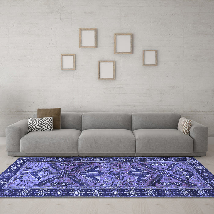 Machine Washable Persian Blue Traditional Rug in a Living Room, wshtr4241blu