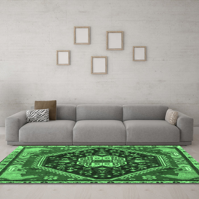 Machine Washable Persian Emerald Green Traditional Area Rugs in a Living Room,, wshtr4242emgrn
