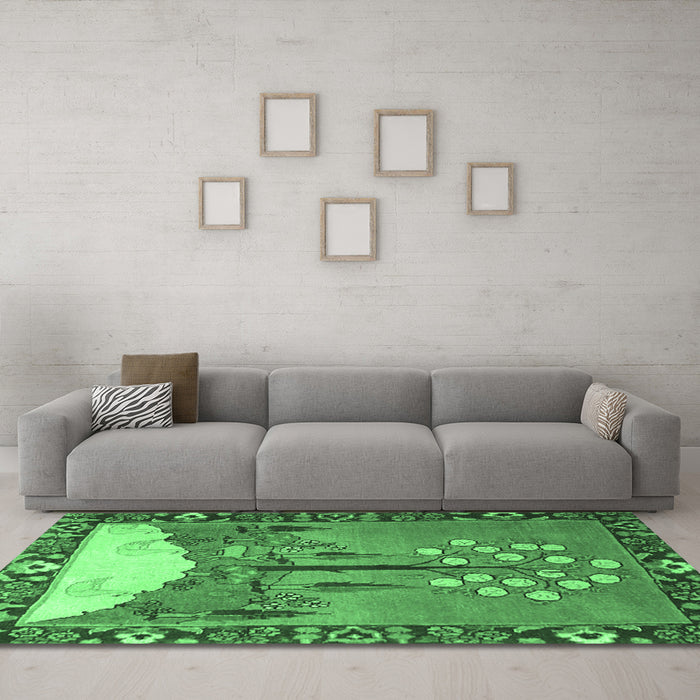 Machine Washable Animal Emerald Green Traditional Area Rugs in a Living Room,, wshtr4243emgrn