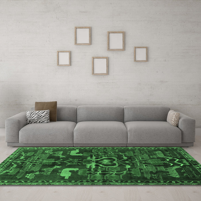 Machine Washable Animal Emerald Green Traditional Area Rugs in a Living Room,, wshtr4244emgrn