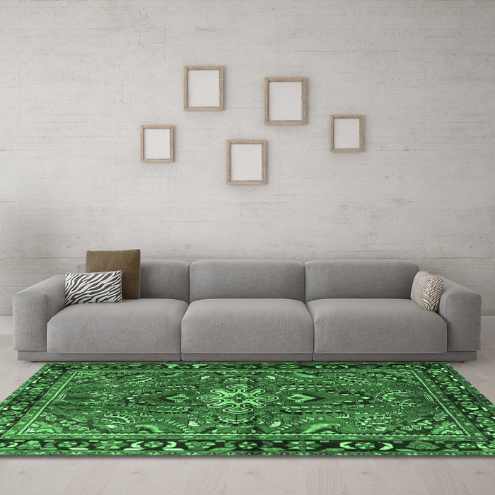 Machine Washable Persian Emerald Green Traditional Area Rugs in a Living Room,, wshtr4248emgrn
