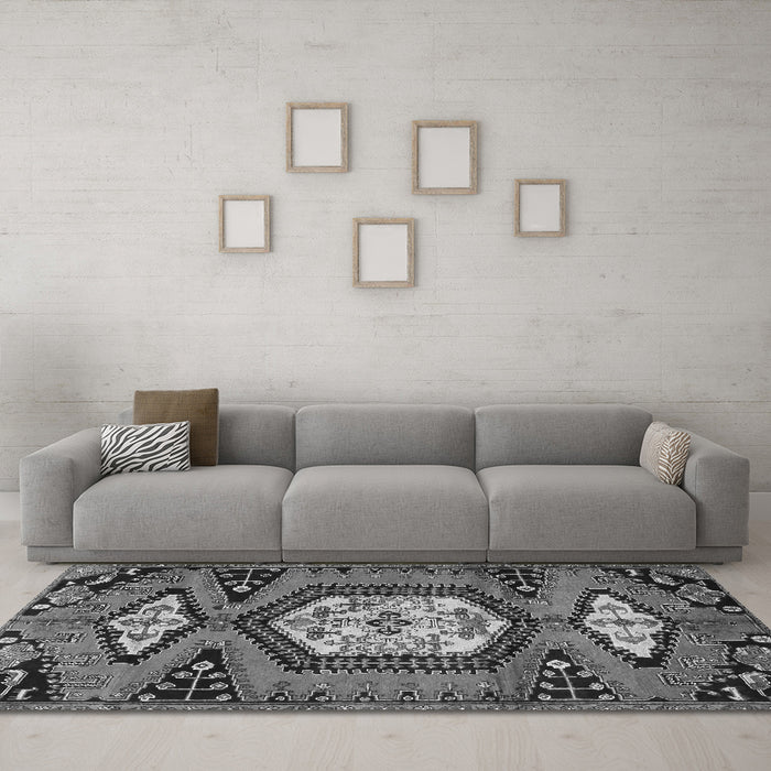 Machine Washable Persian Gray Traditional Rug in a Living Room,, wshtr4249gry