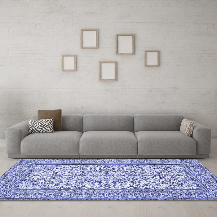 Machine Washable Medallion Blue Traditional Rug in a Living Room, wshtr424blu