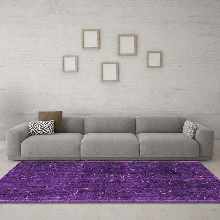 Machine Washable Persian Purple Traditional Area Rugs in a Living Room, wshtr4252pur