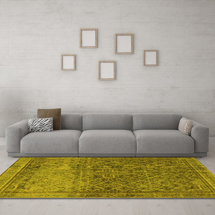 Machine Washable Persian Yellow Traditional Rug in a Living Room, wshtr4253yw