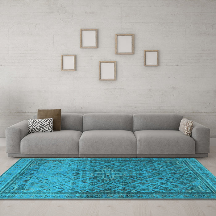 Machine Washable Persian Light Blue Traditional Rug in a Living Room, wshtr4253lblu