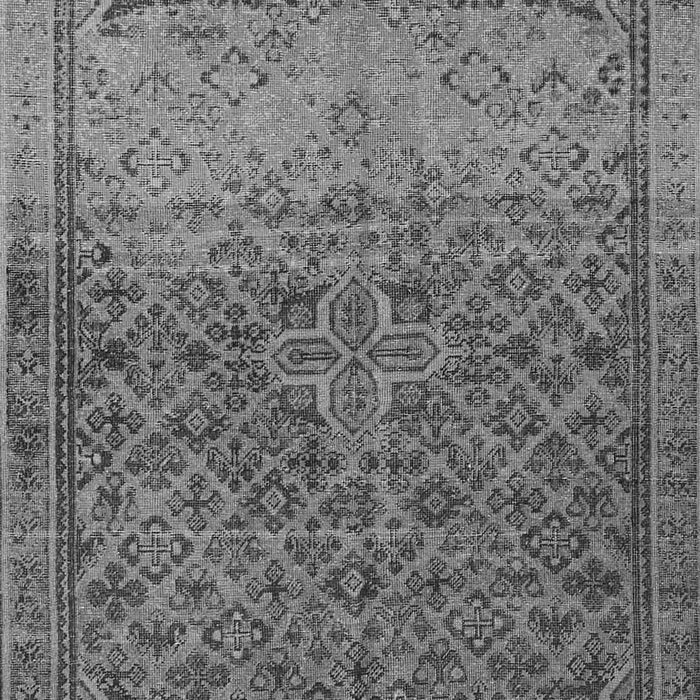 Serging Thickness of Machine Washable Persian Gray Traditional Rug, wshtr4253gry