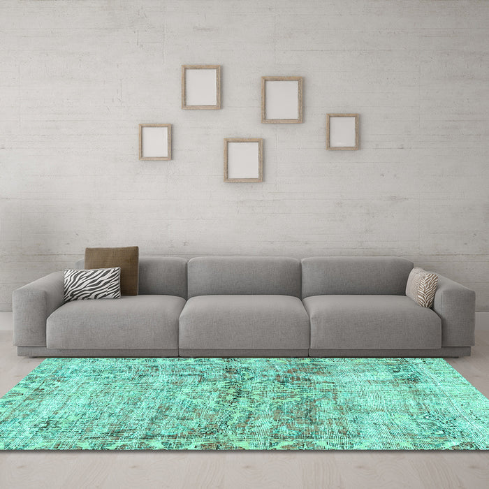 Machine Washable Persian Turquoise Traditional Area Rugs in a Living Room,, wshtr4254turq