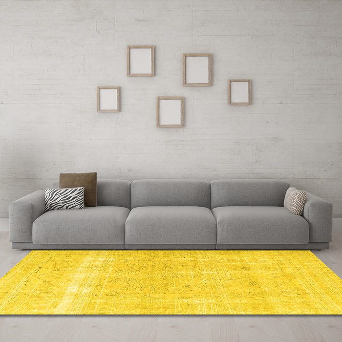 Machine Washable Persian Yellow Traditional Rug in a Living Room, wshtr4259yw