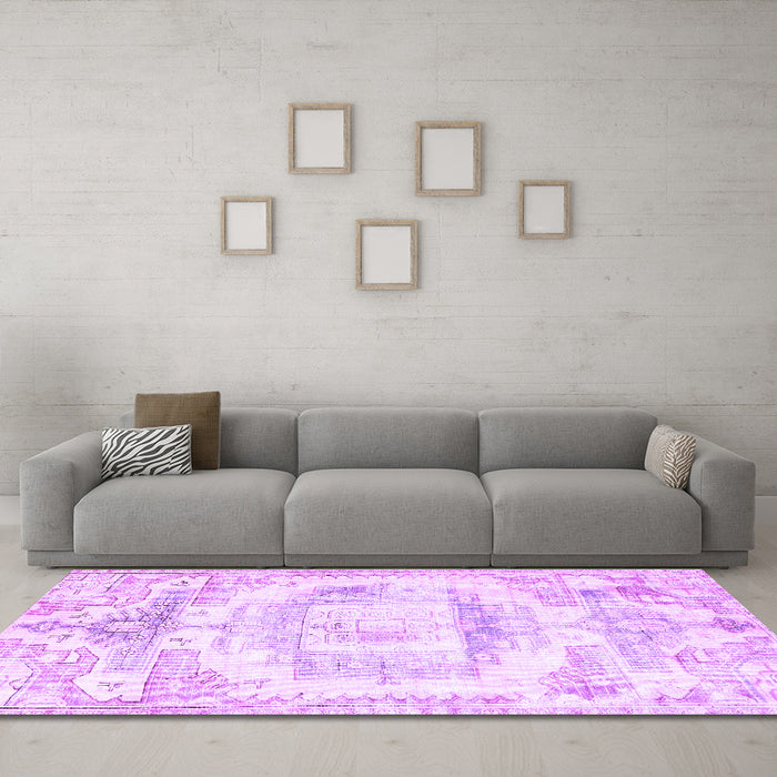 Machine Washable Persian Purple Traditional Area Rugs in a Living Room, wshtr4260pur