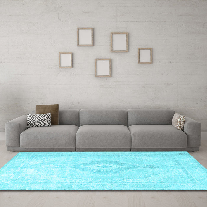 Machine Washable Persian Light Blue Traditional Rug in a Living Room, wshtr4265lblu
