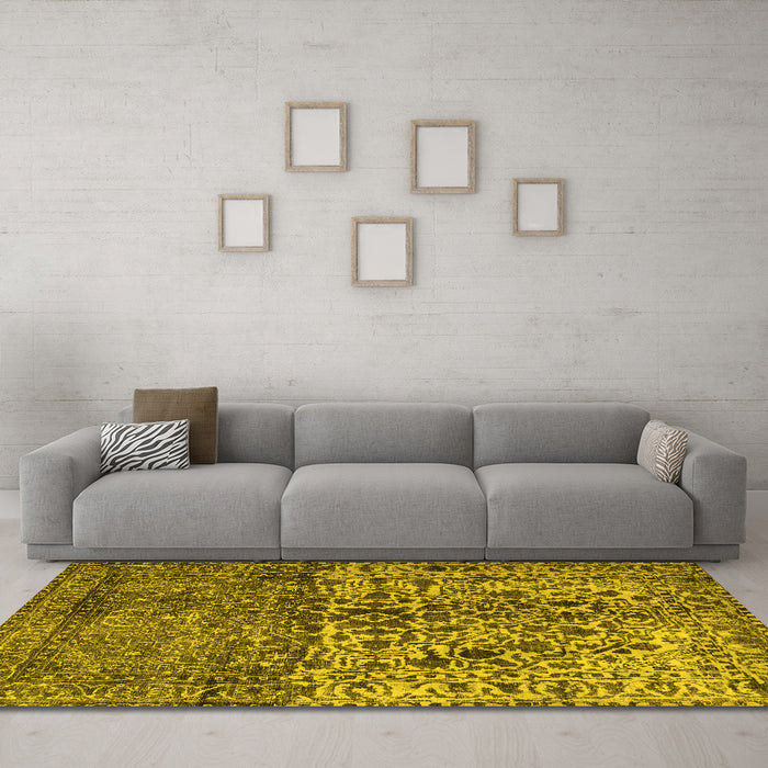 Machine Washable Persian Yellow Traditional Rug in a Living Room, wshtr4269yw