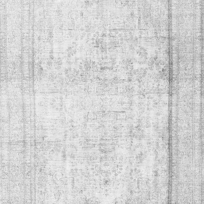 Serging Thickness of Machine Washable Persian Gray Traditional Rug, wshtr4270gry