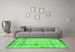 Machine Washable Persian Green Traditional Area Rugs in a Living Room,, wshtr4271grn