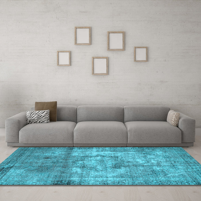 Machine Washable Persian Light Blue Traditional Rug in a Living Room, wshtr4272lblu