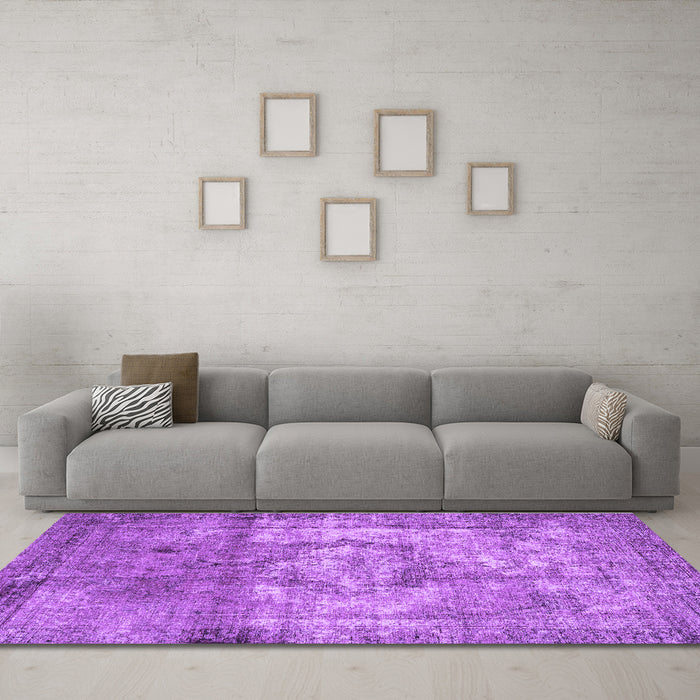 Machine Washable Persian Purple Traditional Area Rugs in a Living Room, wshtr4272pur