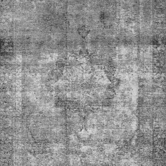 Serging Thickness of Machine Washable Persian Gray Traditional Rug, wshtr4272gry