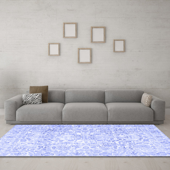 Machine Washable Persian Blue Traditional Rug in a Living Room, wshtr4276blu