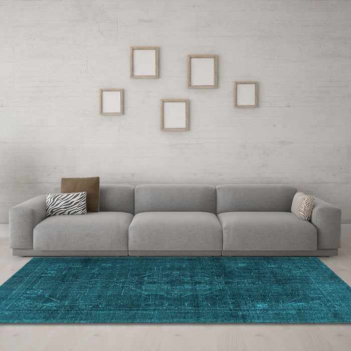 Machine Washable Persian Light Blue Traditional Rug in a Living Room, wshtr4277lblu