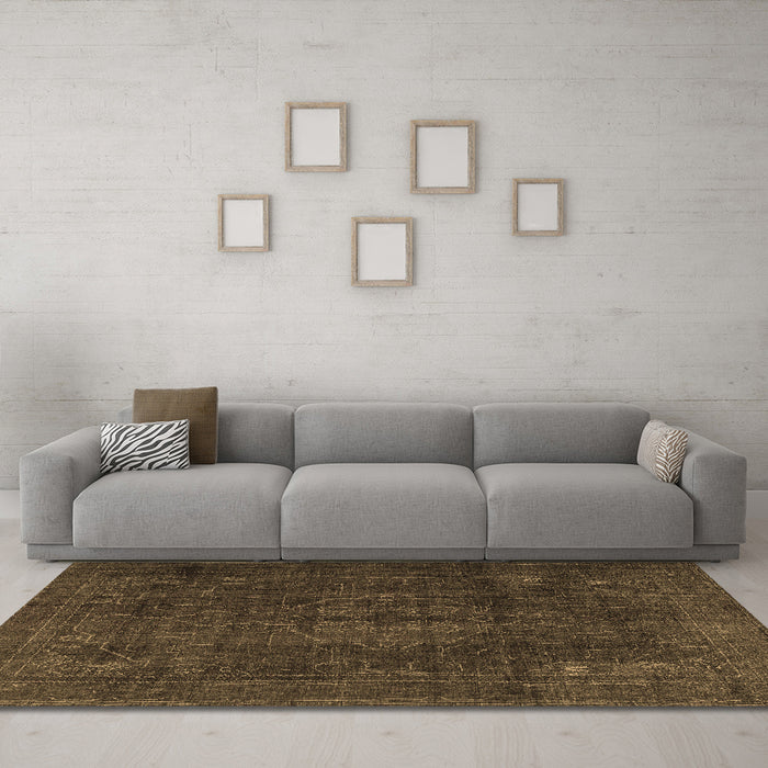 Machine Washable Persian Brown Traditional Rug in a Living Room,, wshtr4277brn