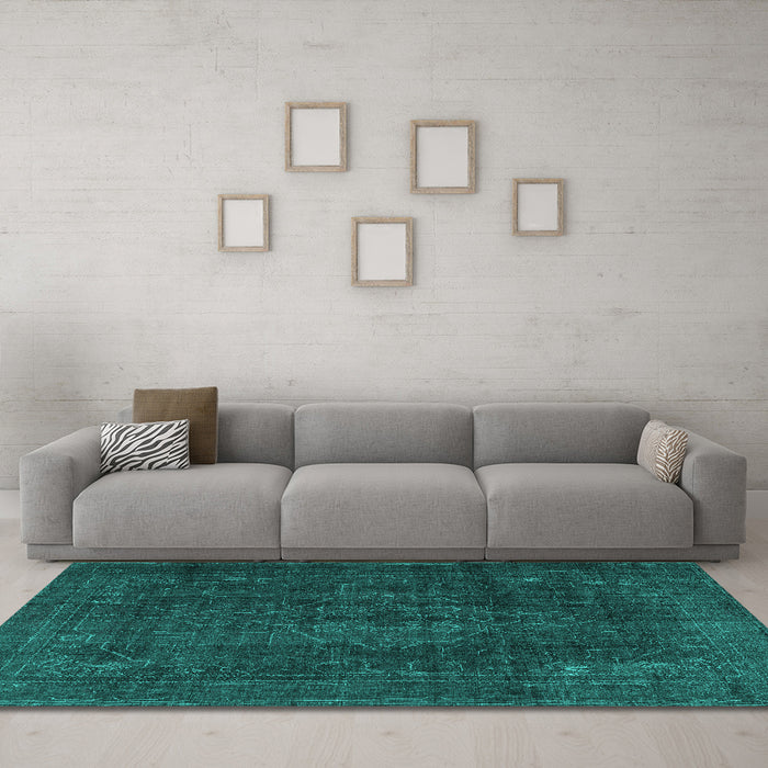 Machine Washable Persian Turquoise Traditional Area Rugs in a Living Room,, wshtr4277turq