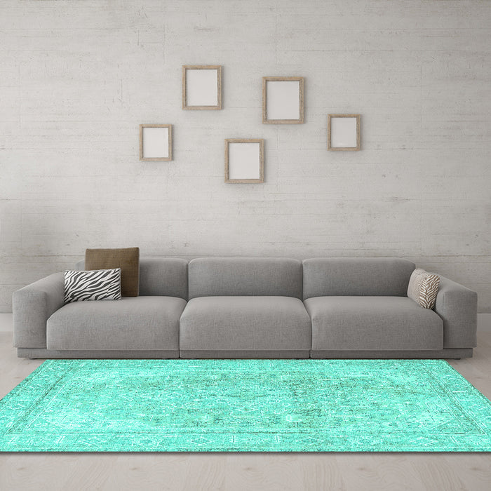Machine Washable Persian Turquoise Traditional Area Rugs in a Living Room,, wshtr4278turq