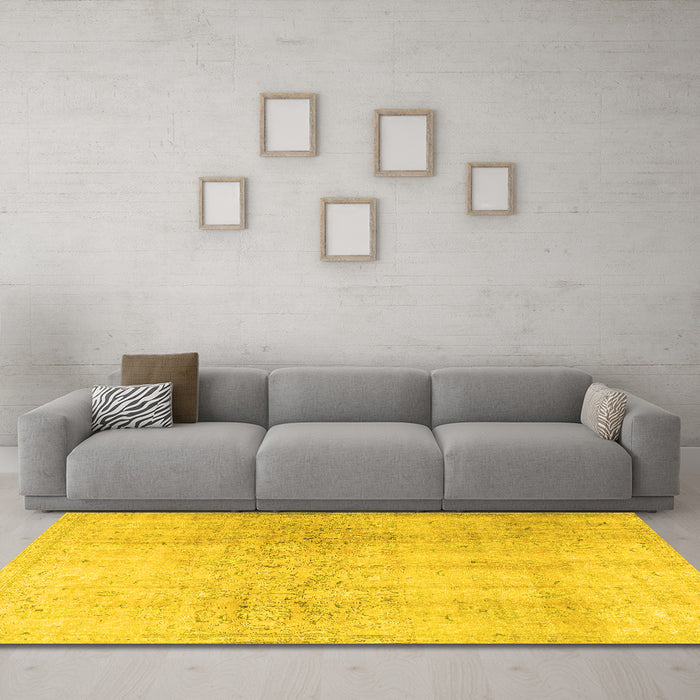 Machine Washable Persian Yellow Traditional Rug in a Living Room, wshtr4279yw